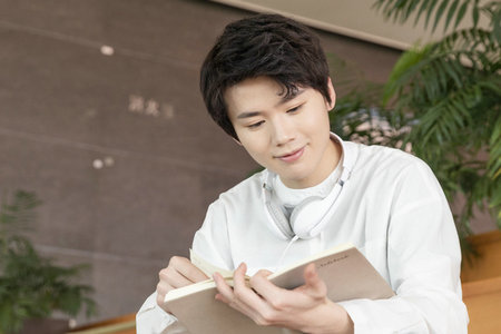 西北大学非全日制研究生毕业证书 西北大学非全日制研究生毕业证书